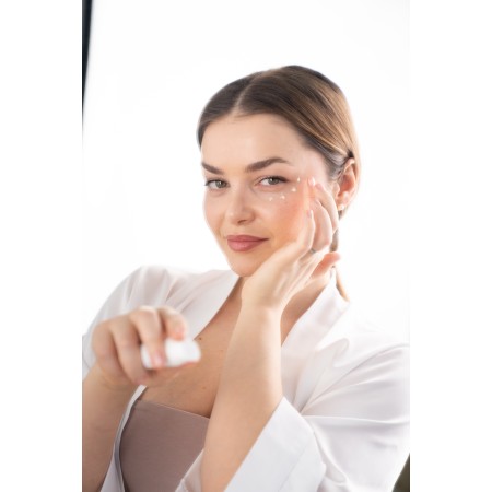 Крем ІНТЕНСИВНИЙ ДЛЯ ШКІРИ НАВКОЛО ОЧЕЙ