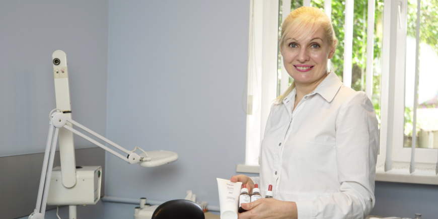 Лариса Демченко — косметологиня і розробниця українського бренду DeLav cosmetics для чутливої шкіри